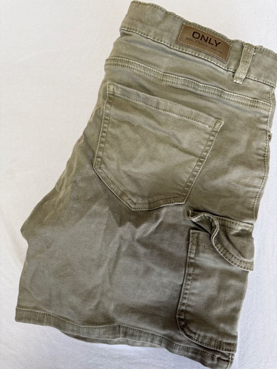 Only Pantaloni: ONLY CARGO SHORTS GR. 36 – Nuovo (secondo la descrizione) da Winterthur venduto da fij_f65r 4