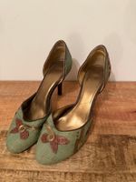 Elegante Damenschuhe Pumps grün Grösse 40 Lederapplikationen