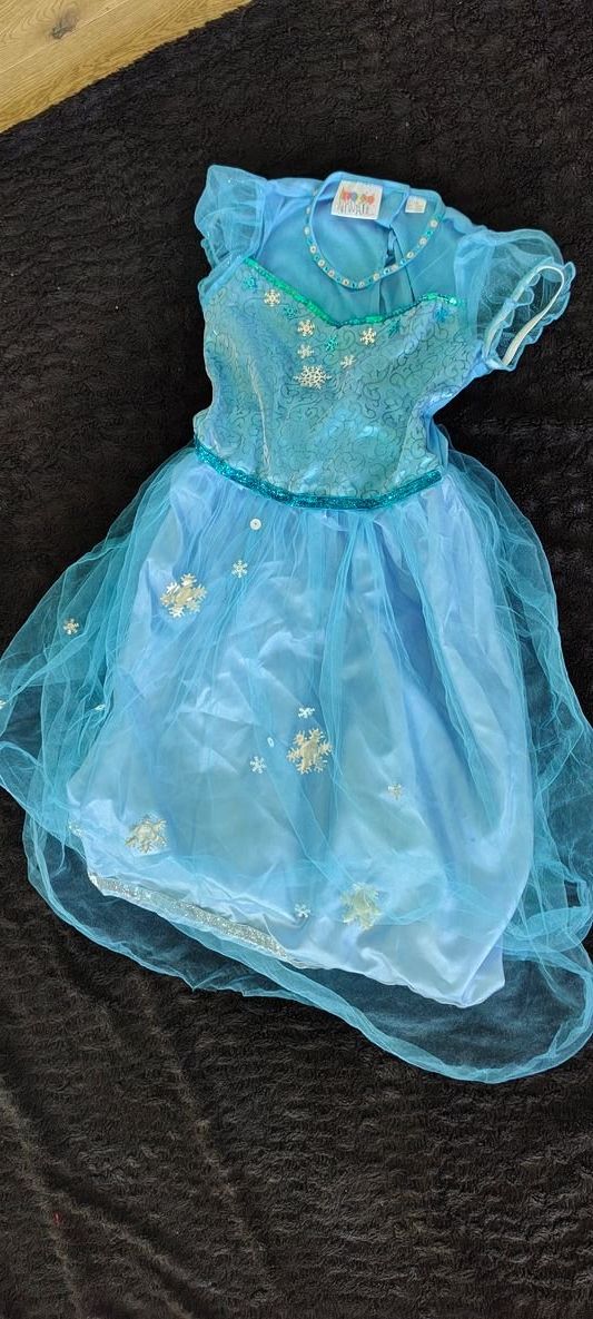Costumi: Elsa Kostüm Gr. 140 – Usato da Oberhofen AG venduto da iitf2020