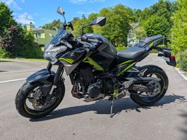 Kawasaki Z900 35 kW – A2 / nur 4'687 km / 1. Hand / Service