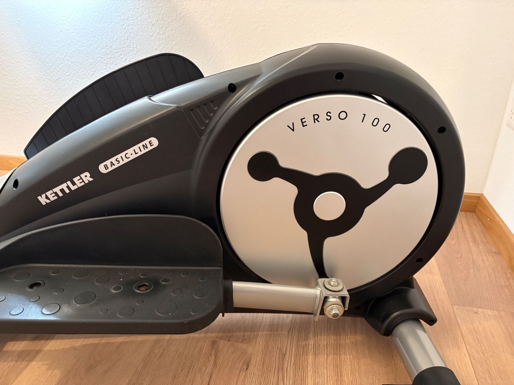 Kettler Hometrainer: Kettler Verso 100 Crosstrainer – Basic Line – Usato da Schwendibach venduto da Mario_89 3