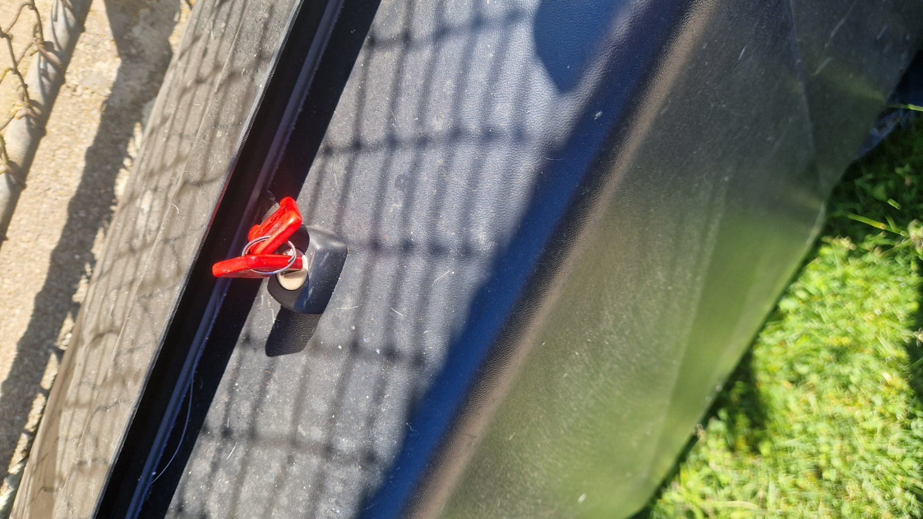 Montblanc Box da tetto: Dachbox mit Mont Blanc-Dachträger – Usato da Auw venduto da Holzwurm69 2