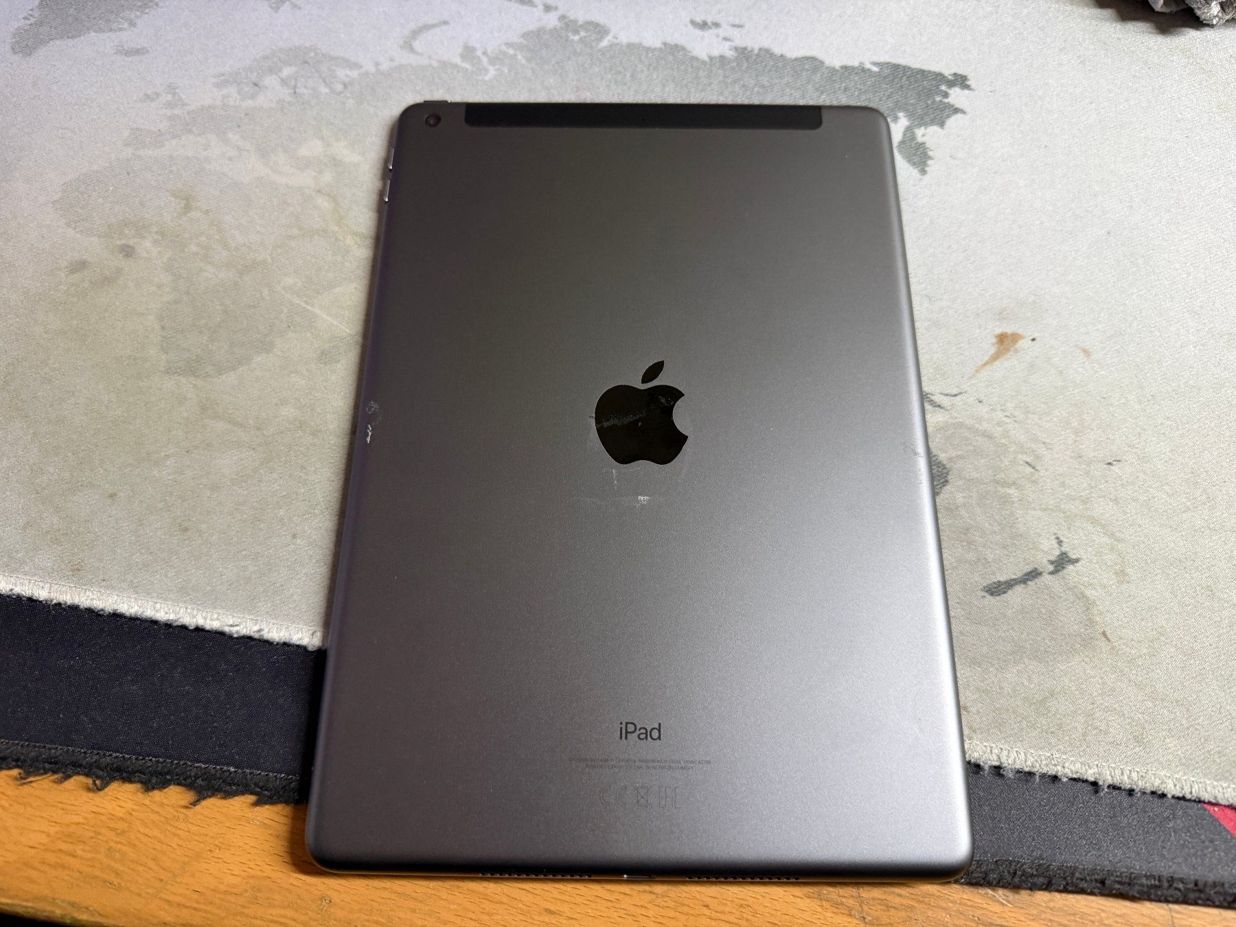 Apple Tablettes PC: Ipad 7 32Gb Wifi-Cellular – D'occasion à Au SG par bah_6f5w 1