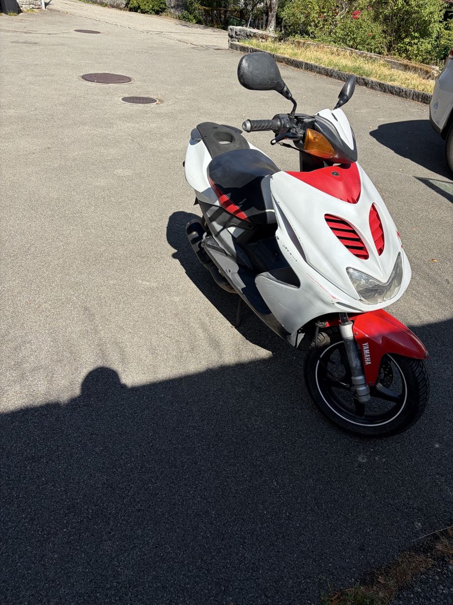 Yamaha Scooters: Yamaha aerox – D'occasion à Biel-Bienne par Silva-M30 1