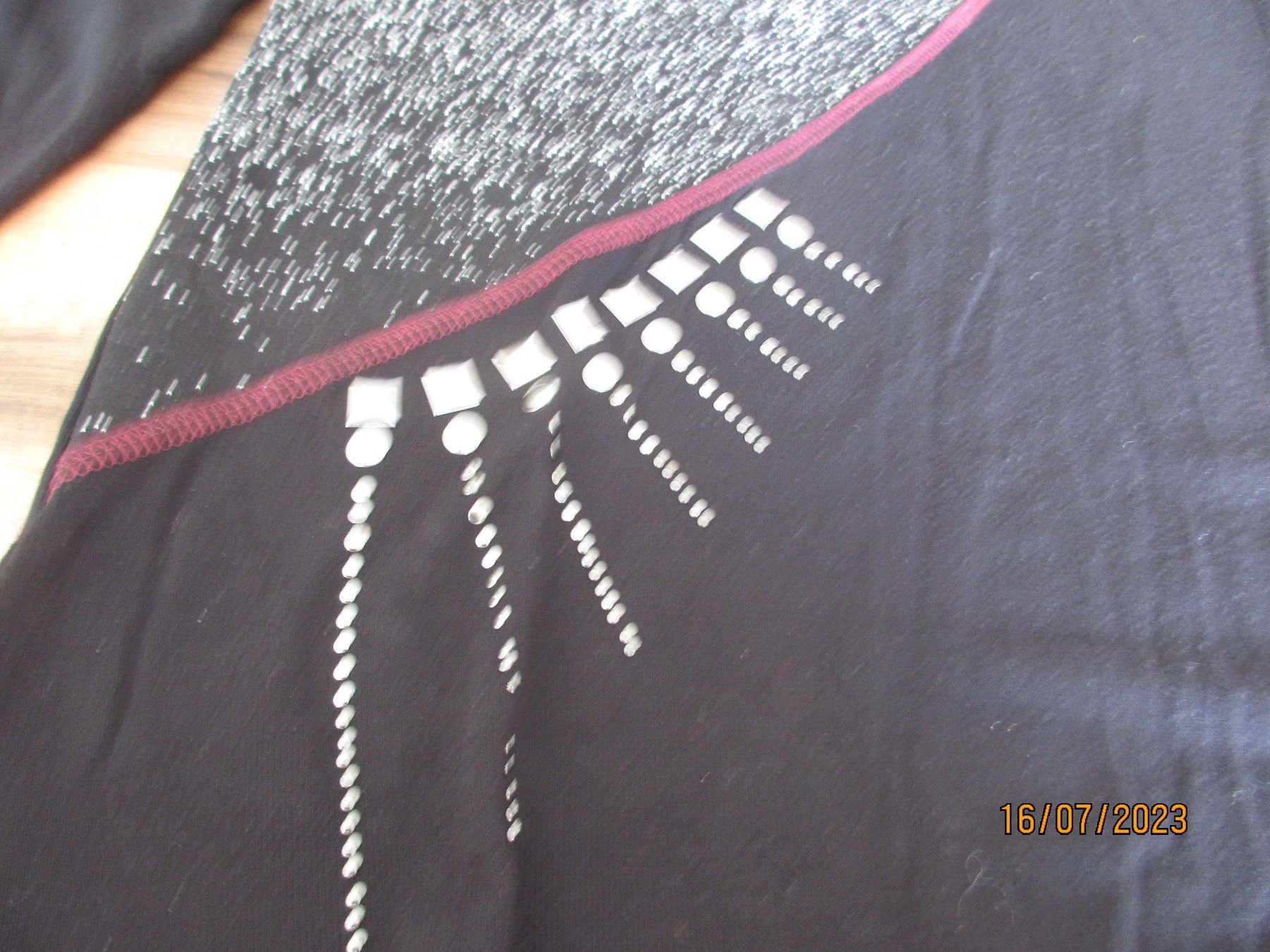 Pullover & Sweatshirts: Pullover Kakie 38 sehr schön – Gebraucht aus Ottenbach von Claurin 2