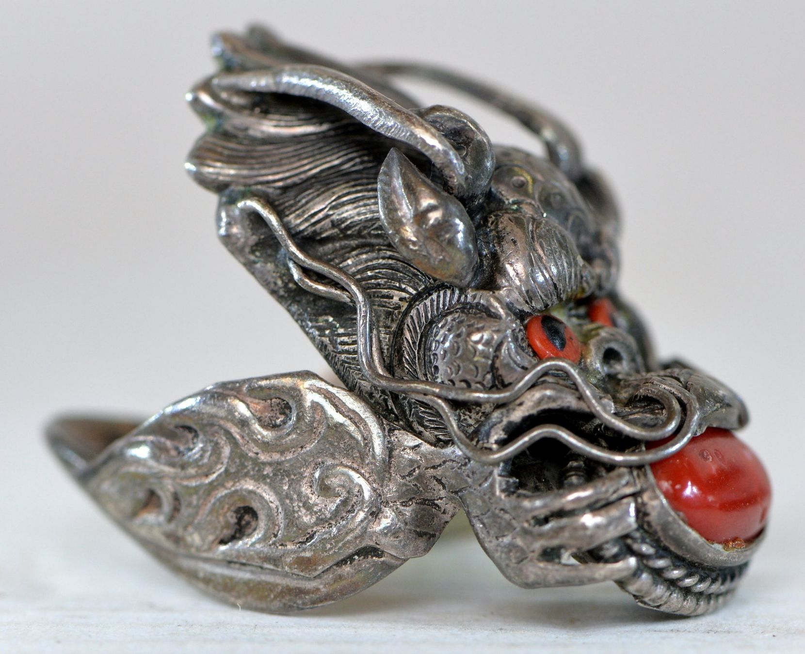 Bagues: Ancienne bague – D'occasion à Neuchâtel par Neuchatel 4