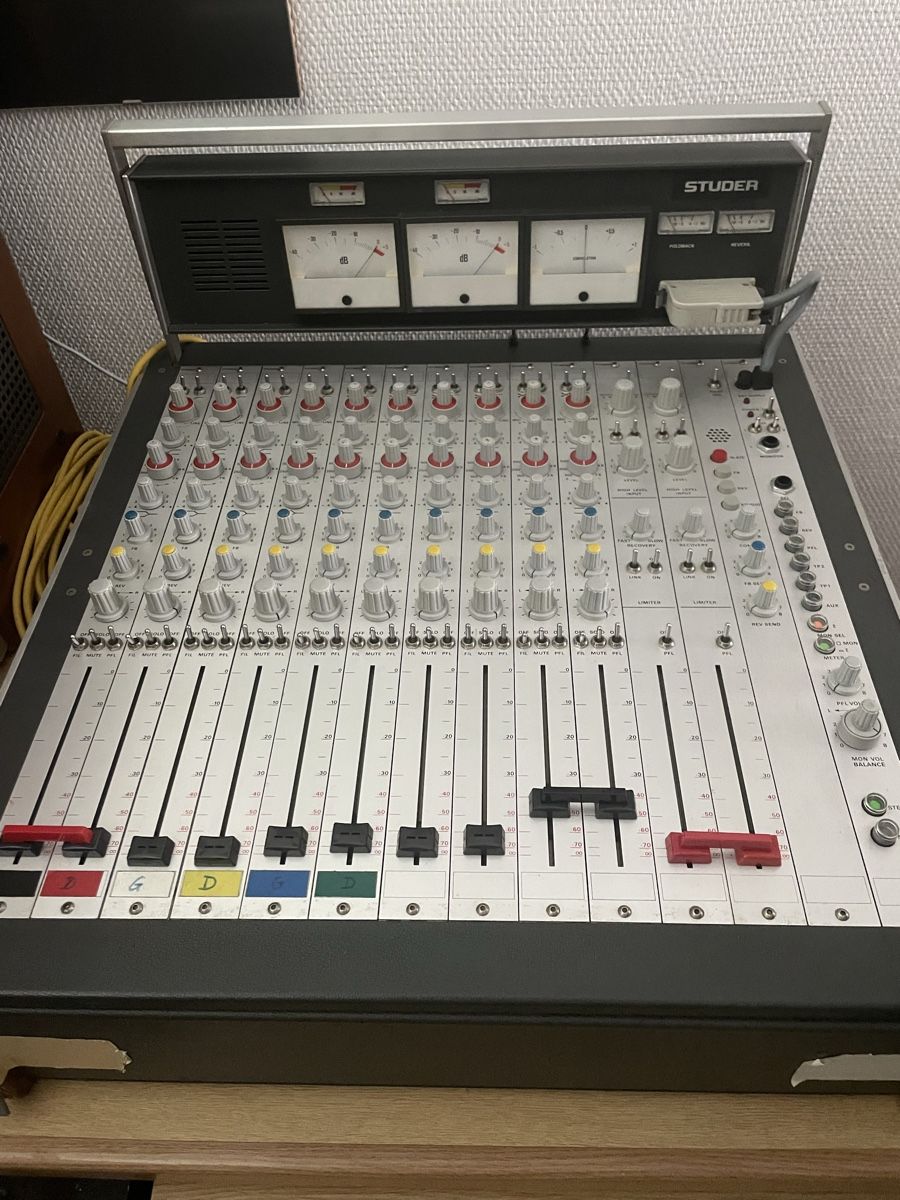 Studer Console di mixaggio: Studer 169 – Usato da Neuchâtel venduto da jerome1973