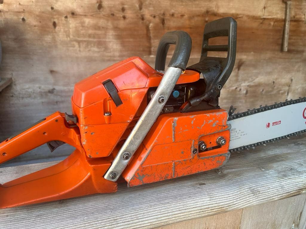 Husqvarna Scies: Husqvarna 372 XP – D'occasion à Richigen par  4