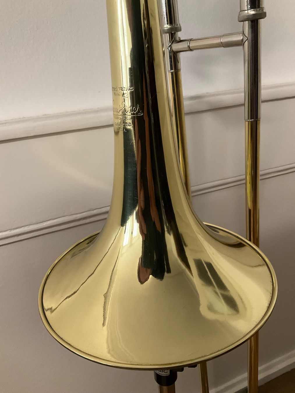 Strumenti musicali: Trombone Bach Stradivarius 42 – Usato da Porrentruy venduto da Dix8 4