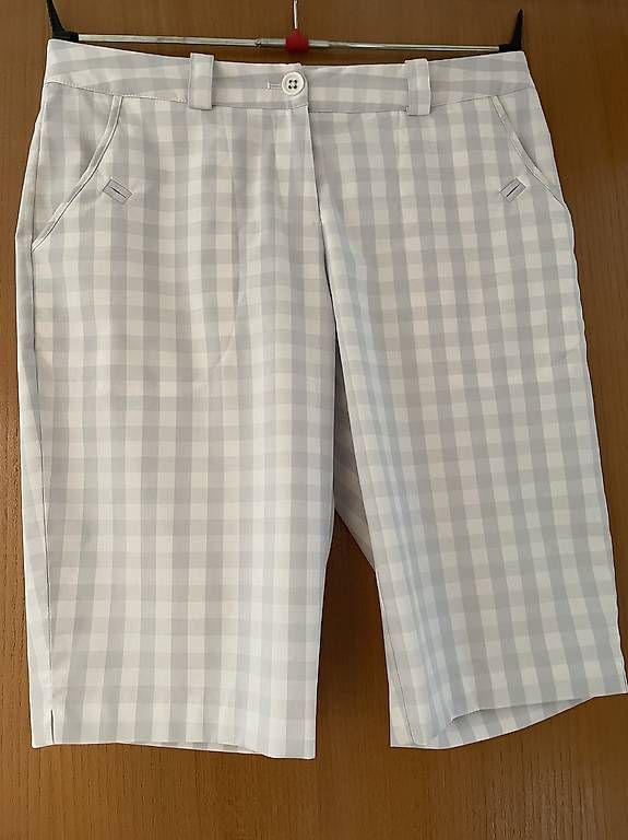Pantalons: Bermudas – D'occasion à Ennetbürgen par uam_jj7s 1