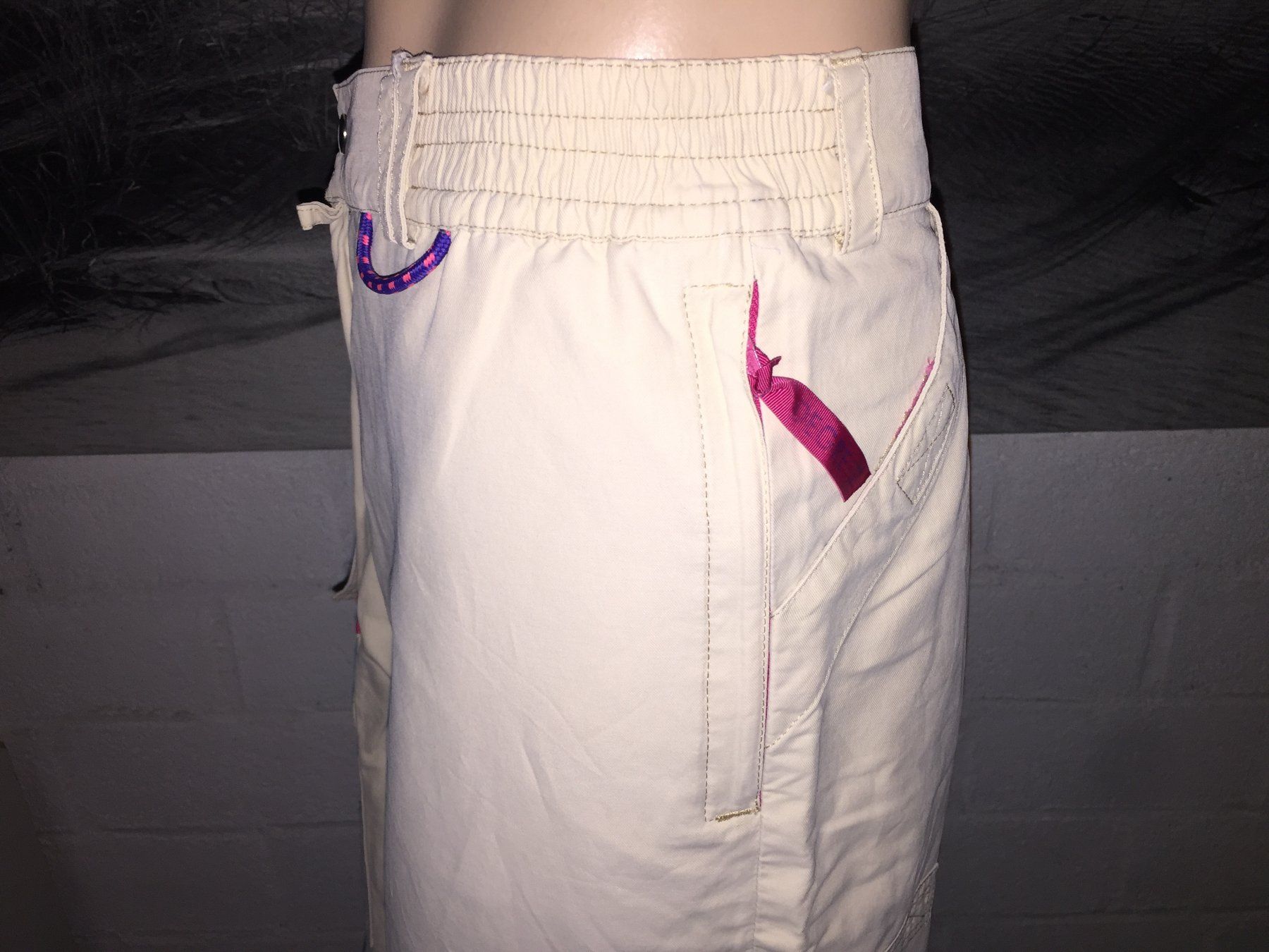 Pantaloni: Bermuda DEGRE 7    Taille/ Grosse L – Usato da Cossonay-ville venduto da Super-Price-Quality 6