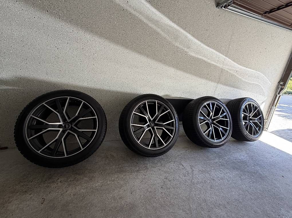 Audi Cerchioni: Audi 22 Zoll Original Performance Winterräder – Usato da Mellingen venduto da vel_95