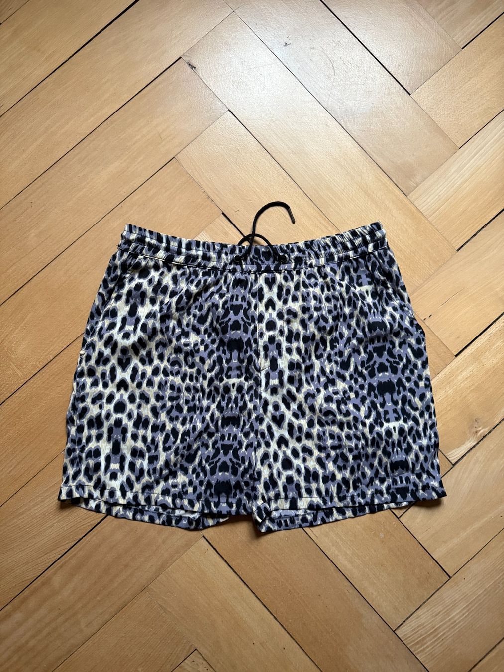 Boohoo Hosen: BOOHOO MAN - Leo Shorts M – Gebraucht aus Zürich von Diazaio