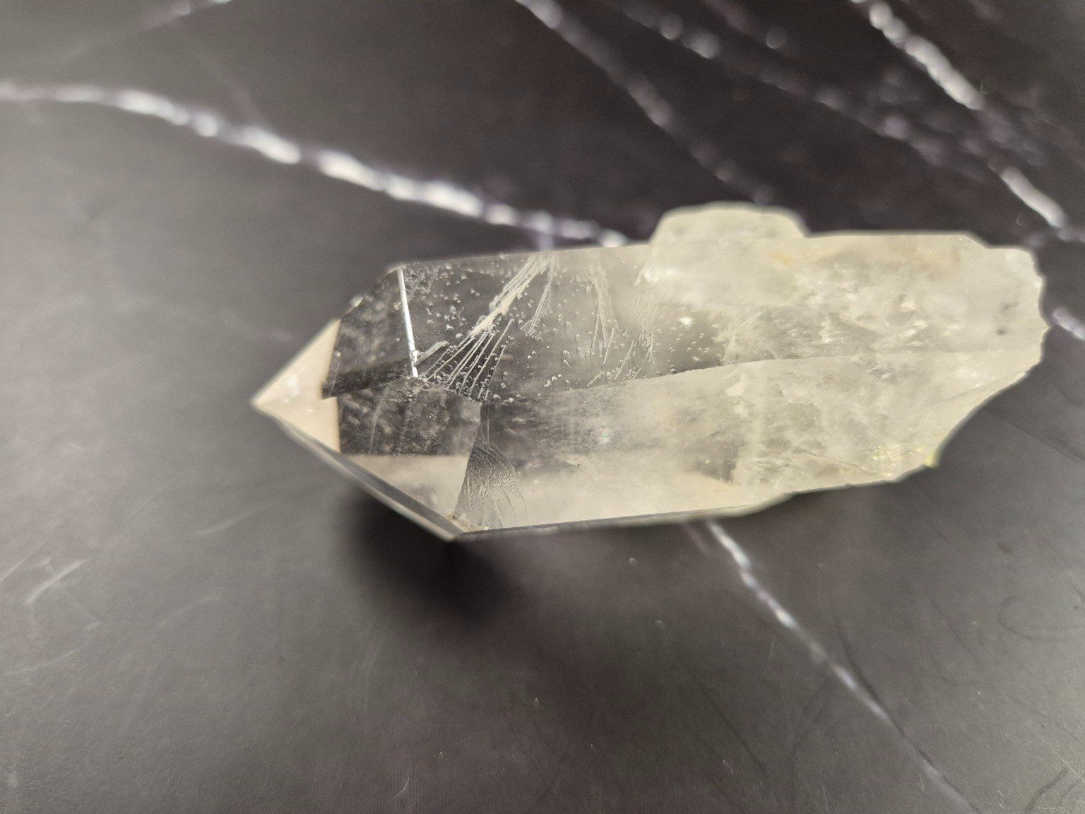 Minerali & Pietre curative: Cristal de quartz naturel biterminé avec cristal secondaire – Usato da Sugnens venduto da Madteus82 3