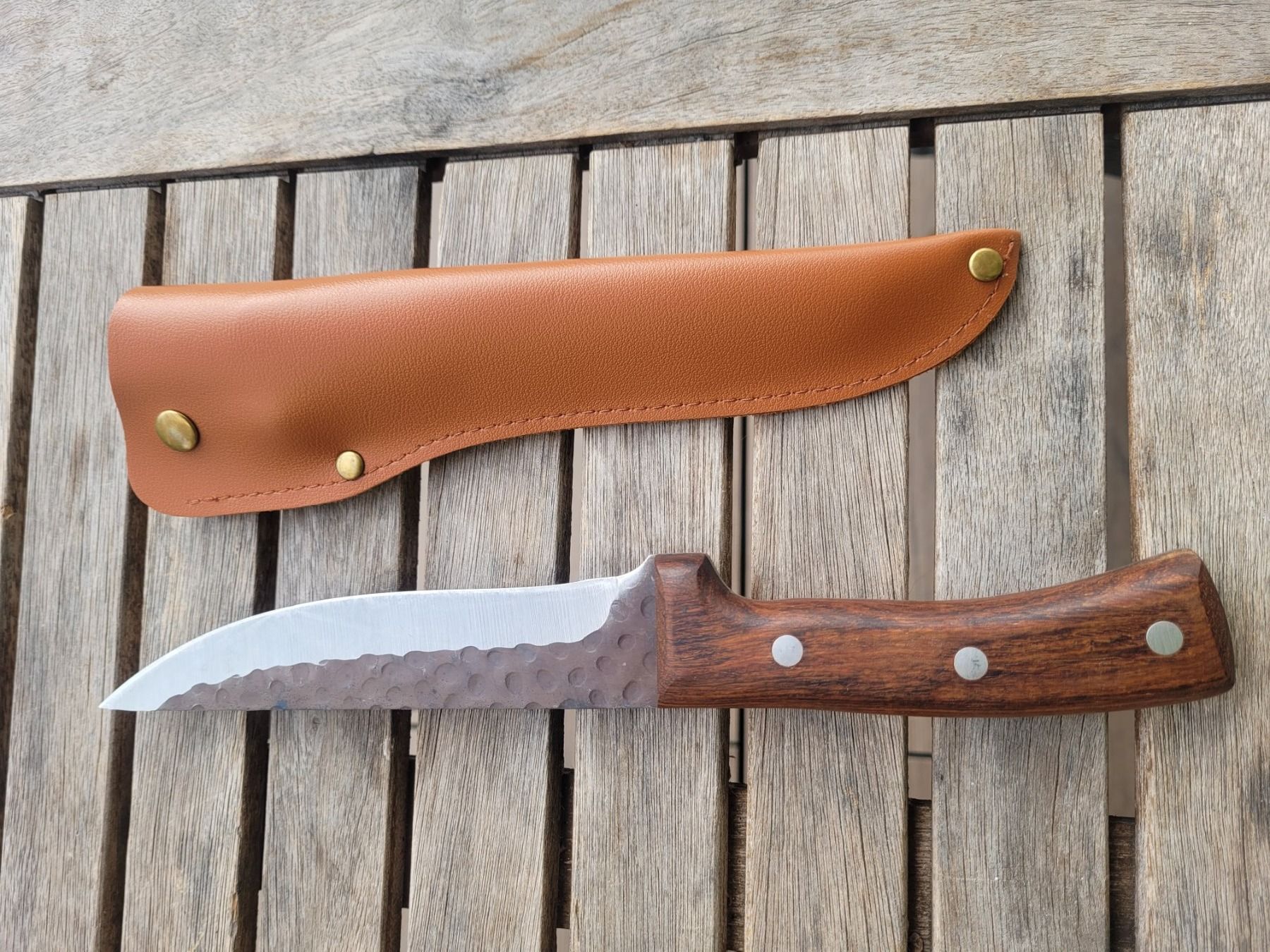 Coltelli da cucina: Praktisches und scharfes Messer – Nuovo e nell'imballaggio originale da Herzogenbuchsee venduto da Melissa110