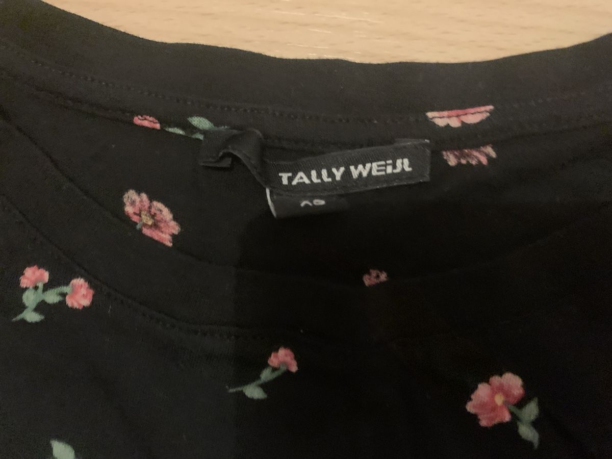 Tops: Top Blumenmuster – Gebraucht aus Bettlach von valishop 1