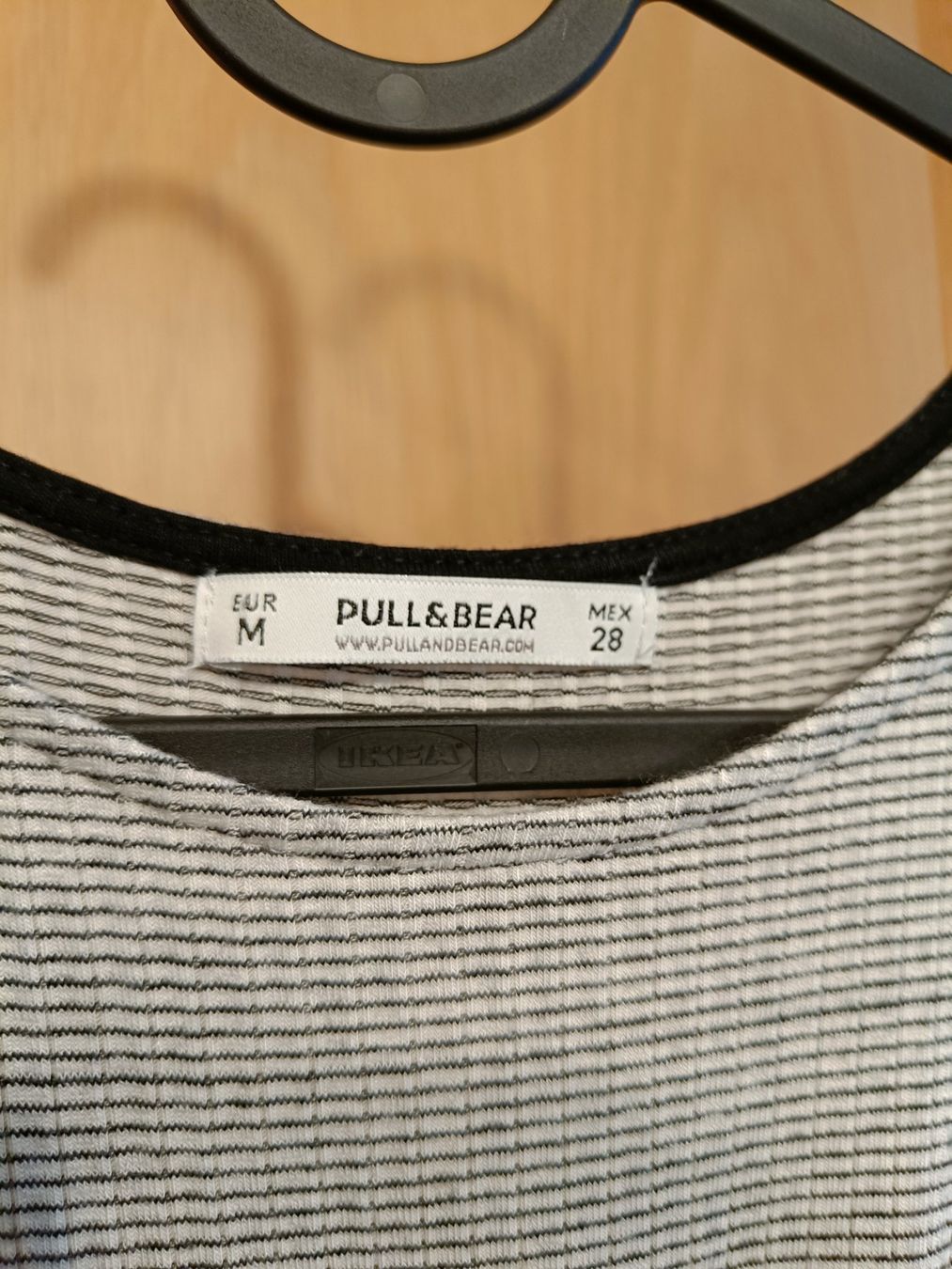 Kleider: Gestreiftes Midi Kleid Schwarz Weiss | Grösse M – Gebraucht aus Zürich von Atelier.Second 1