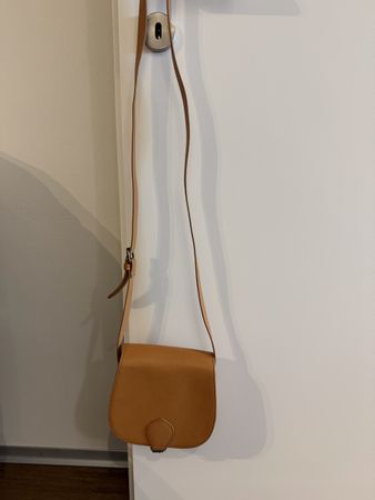H&M Umhängetasche in Cognacbraun
