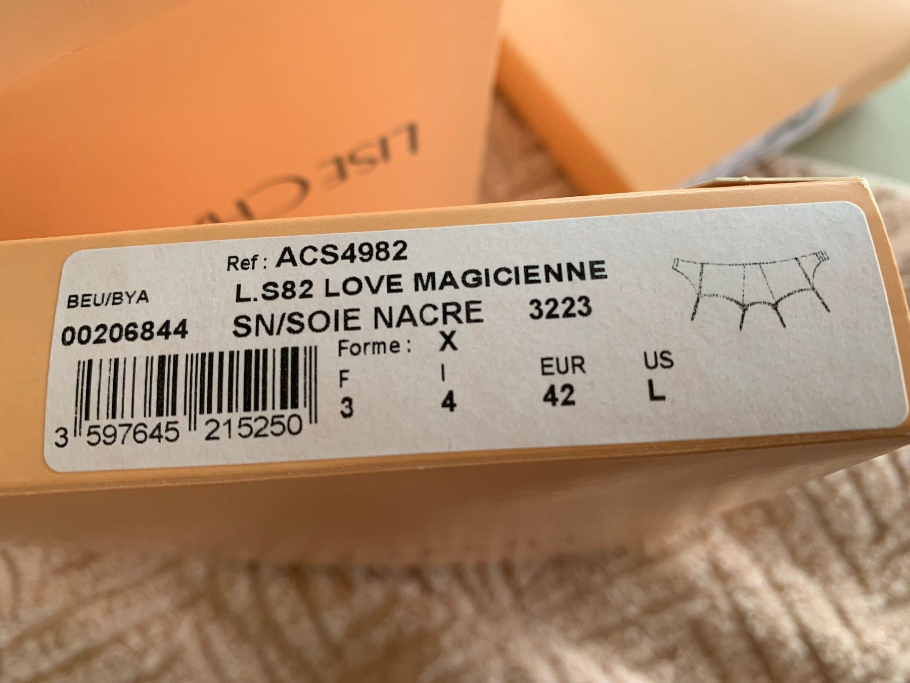 Lise Charmel Altra biancheria intima: LUXUS-STRAPS SEIDE/SPITZEN VON LISE CHARMEL – Usato da Starrkirch-Wil venduto da Evelyne222 3