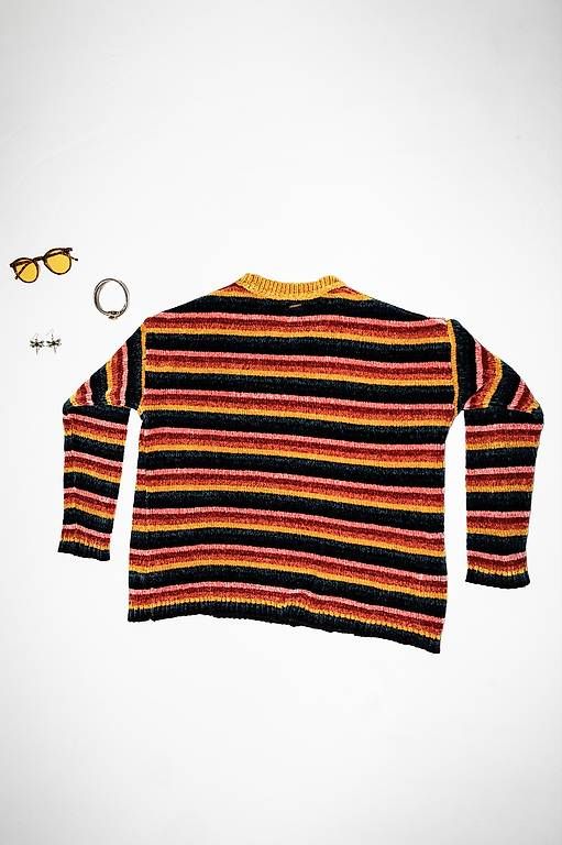 Maglioni & Felpe: Volcom Pullover Farbig – Usato da Dübendorf venduto da Leona.R 4