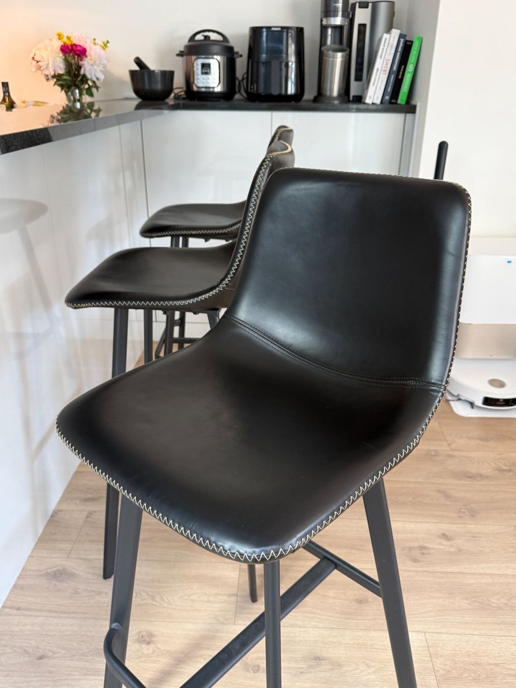 Sgabelli: Barhocker 3er Set Schwarz Kunstleder Metall – Usato da Unterengstringen venduto da tob_7bhx 3