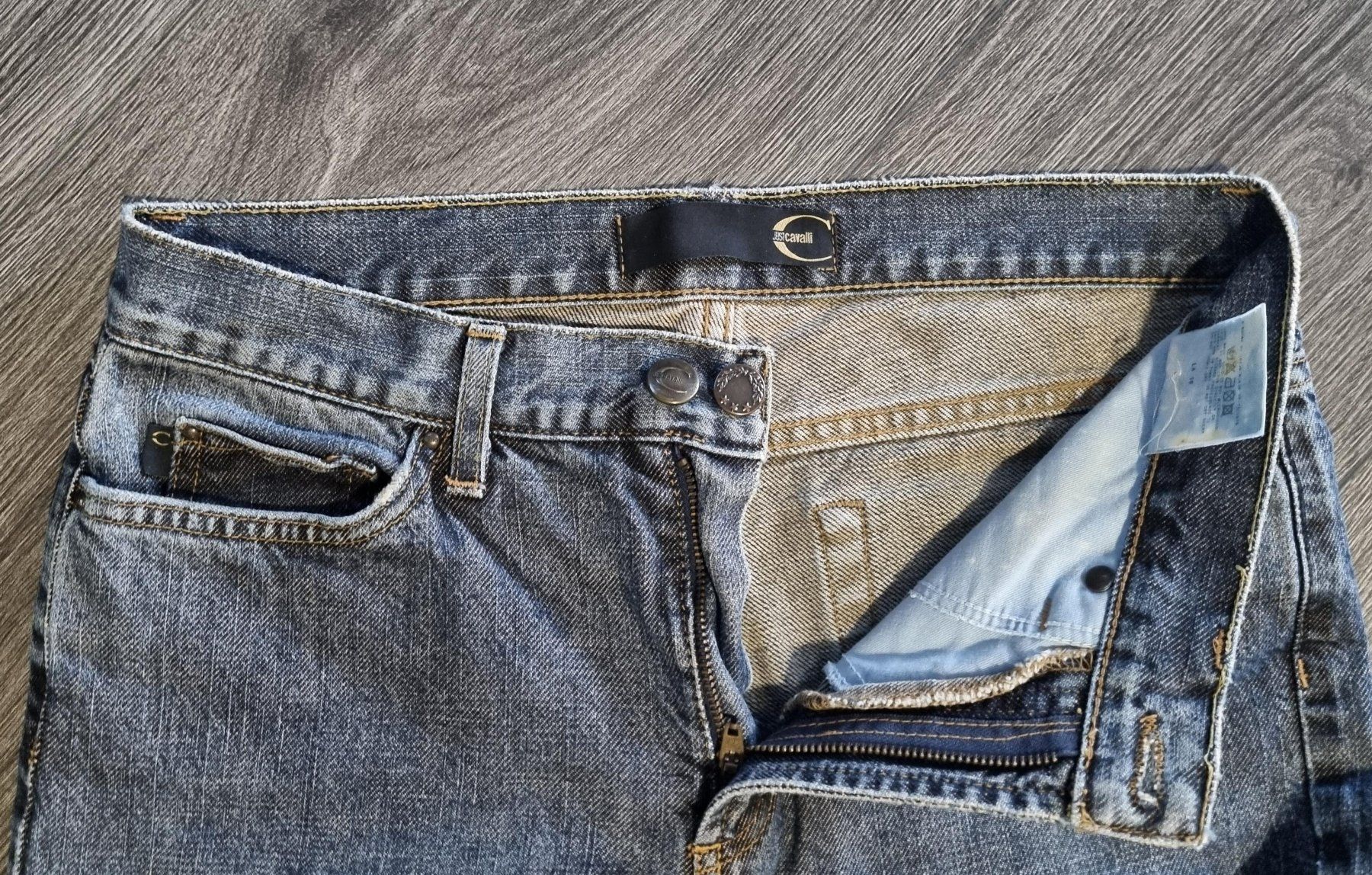 Roberto Cavalli Jeans: Cavalli Jeans mit Schlangenledermuster – Usato da Uetliburg SG venduto da mafrey63 2