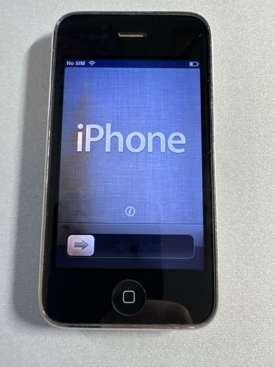 Apple Telefoni cellulari / Smartphones: Vintage iPhone 3GS 16GB - NOT looked & fully functional – Usato da Belmont-Lausanne venduto da Daverine 1
