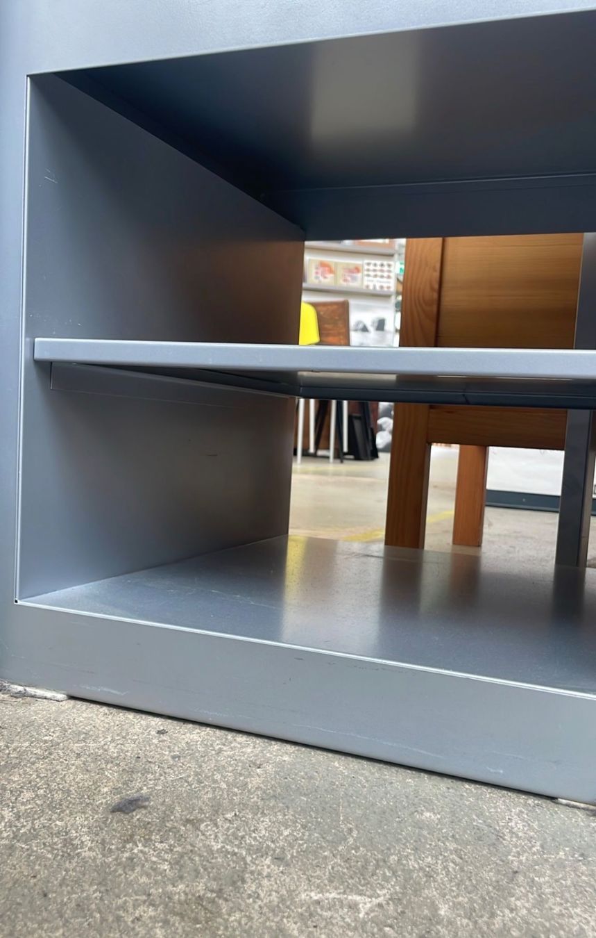 Scaffali: Druckerregal/Beistelltisch mit 2 Ablagen – Usato da Bern venduto da mic_7clt 3