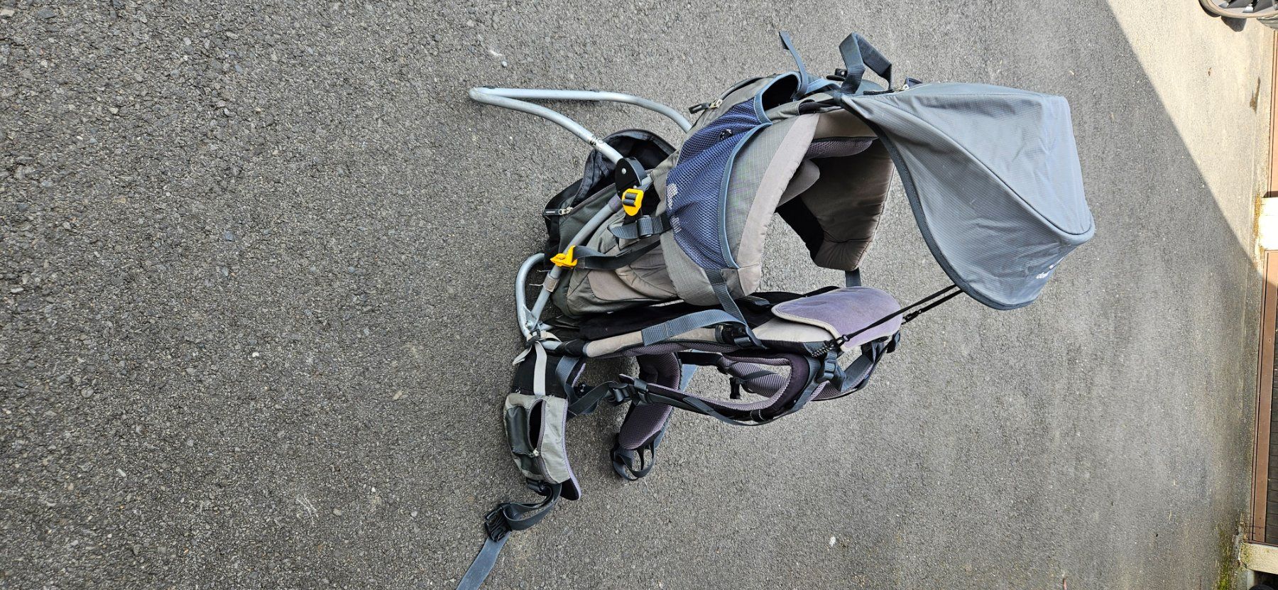 Deuter Marsupi portabebè: Sac de portage Deuter – Usato da Vufflens-la-Ville venduto da b.tagand