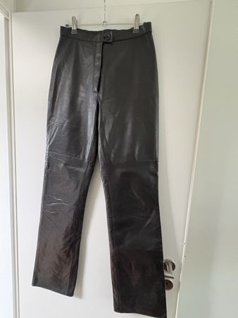 Lederhose Leonardo schwarz Grösse 38 guter Zustand