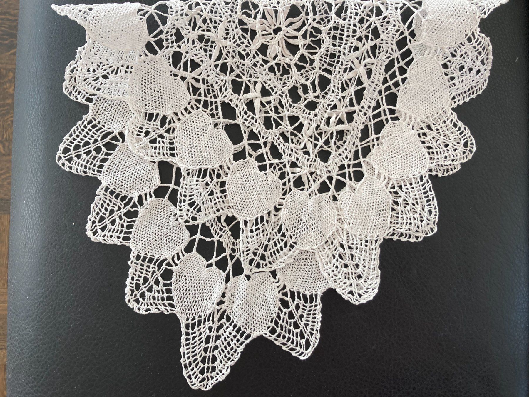 Sottobicchieri: SPITZENDECKCHEN   KLÖPPELDECKCHEN   HANDARBEIT – Usato da Subingen venduto da ArtBead 4