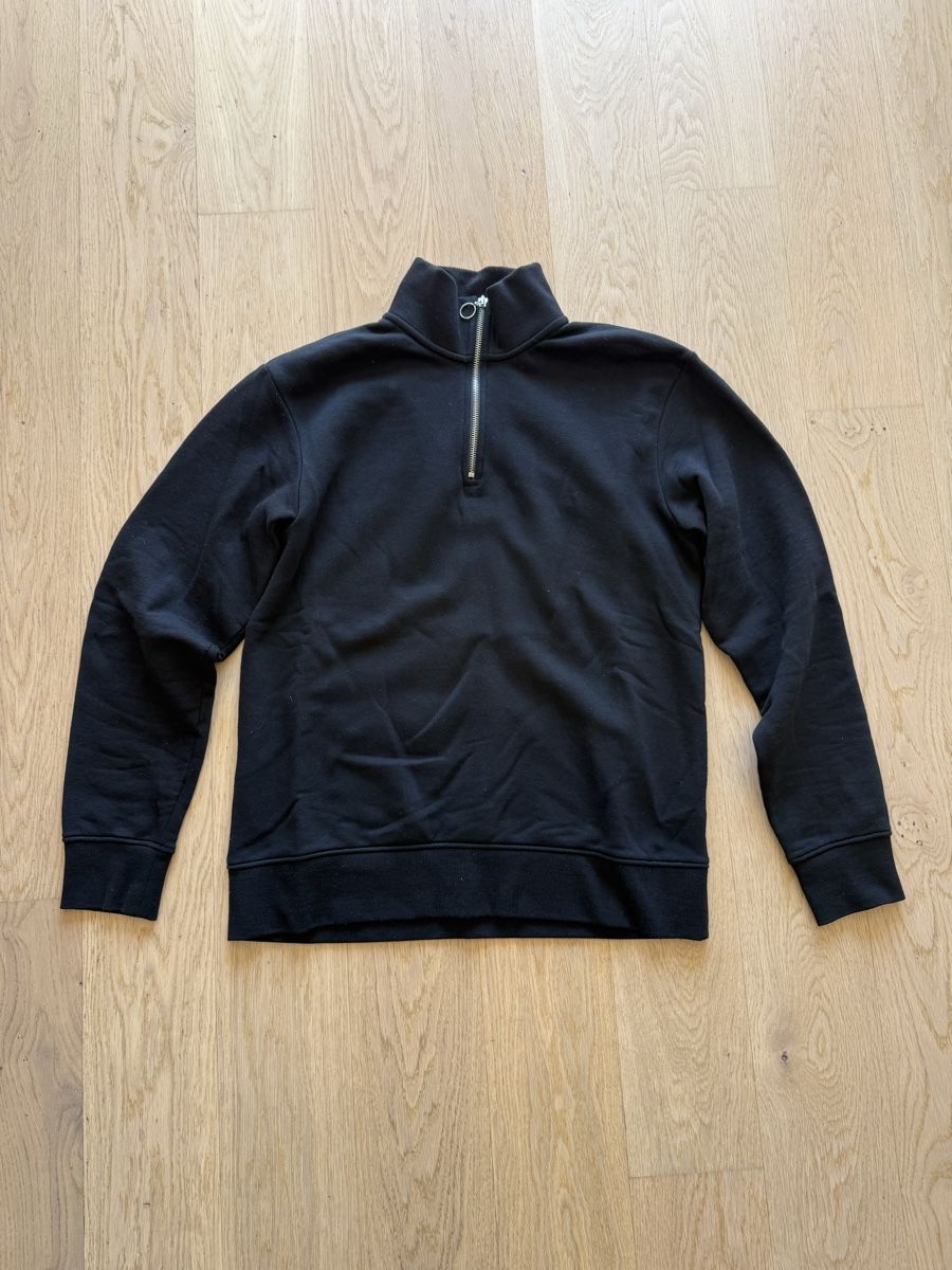 Weekday Maglioni & Felpe: Schwarzer Weekday Pullover mit Reissverschluss – Nuovo (secondo la descrizione) da Zürich venduto da sandro_colombini