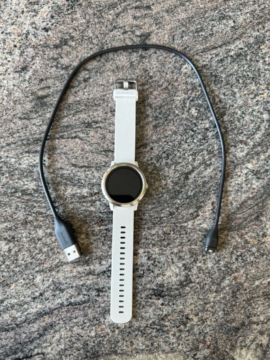 Garmin Smartwatch: Garmin Vivoactive 3 weiss – Usato da Emmen venduto da moodle13