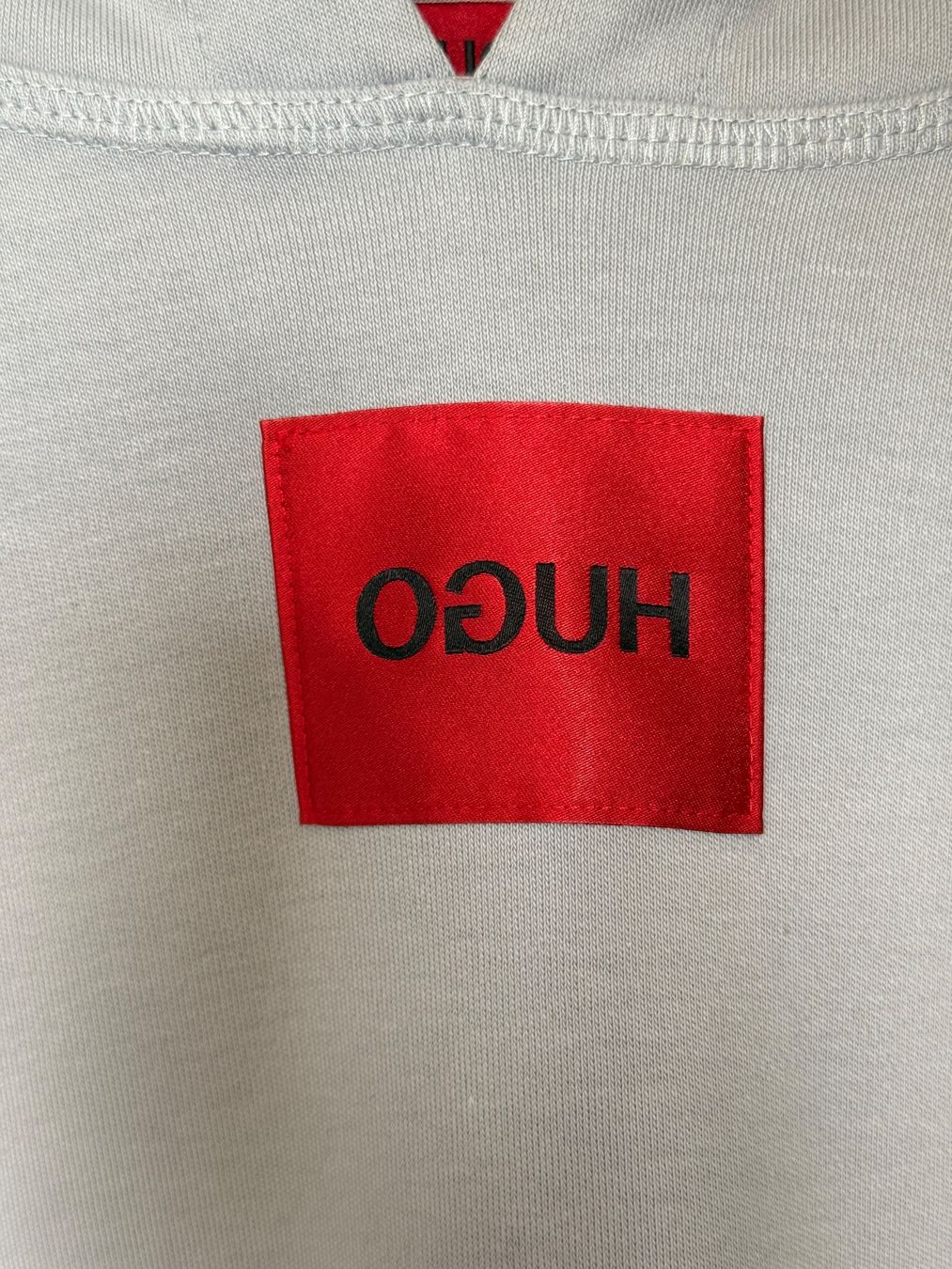 Hugo Boss Maglioni & Felpe: Hugo Boss Grey Hoodie – Usato da Lausanne venduto da KolaG7 2