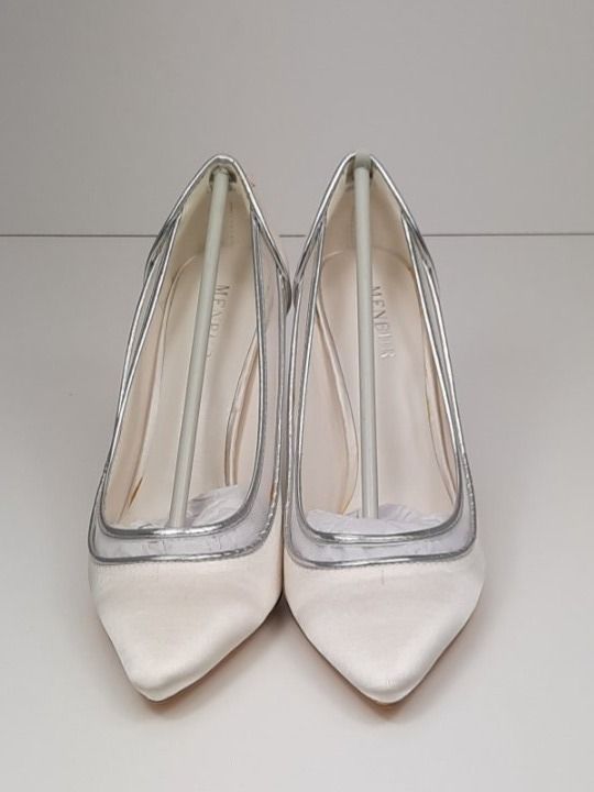 Scarpe da donna: MENBUR Wedding Berenice Pumps Ivory Gr. 36 – Nuovo e nell'imballaggio originale da Seuzach venduto da VT-Collections1 2