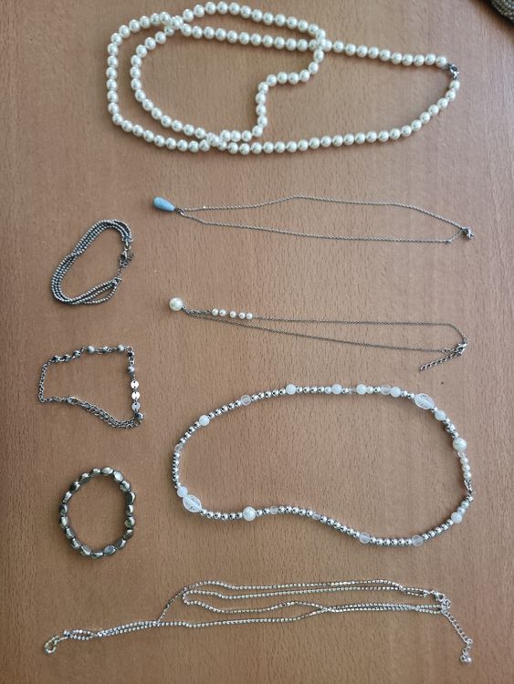 Lot De Bijoux Fantaisie (A) - Colliers - Occasion