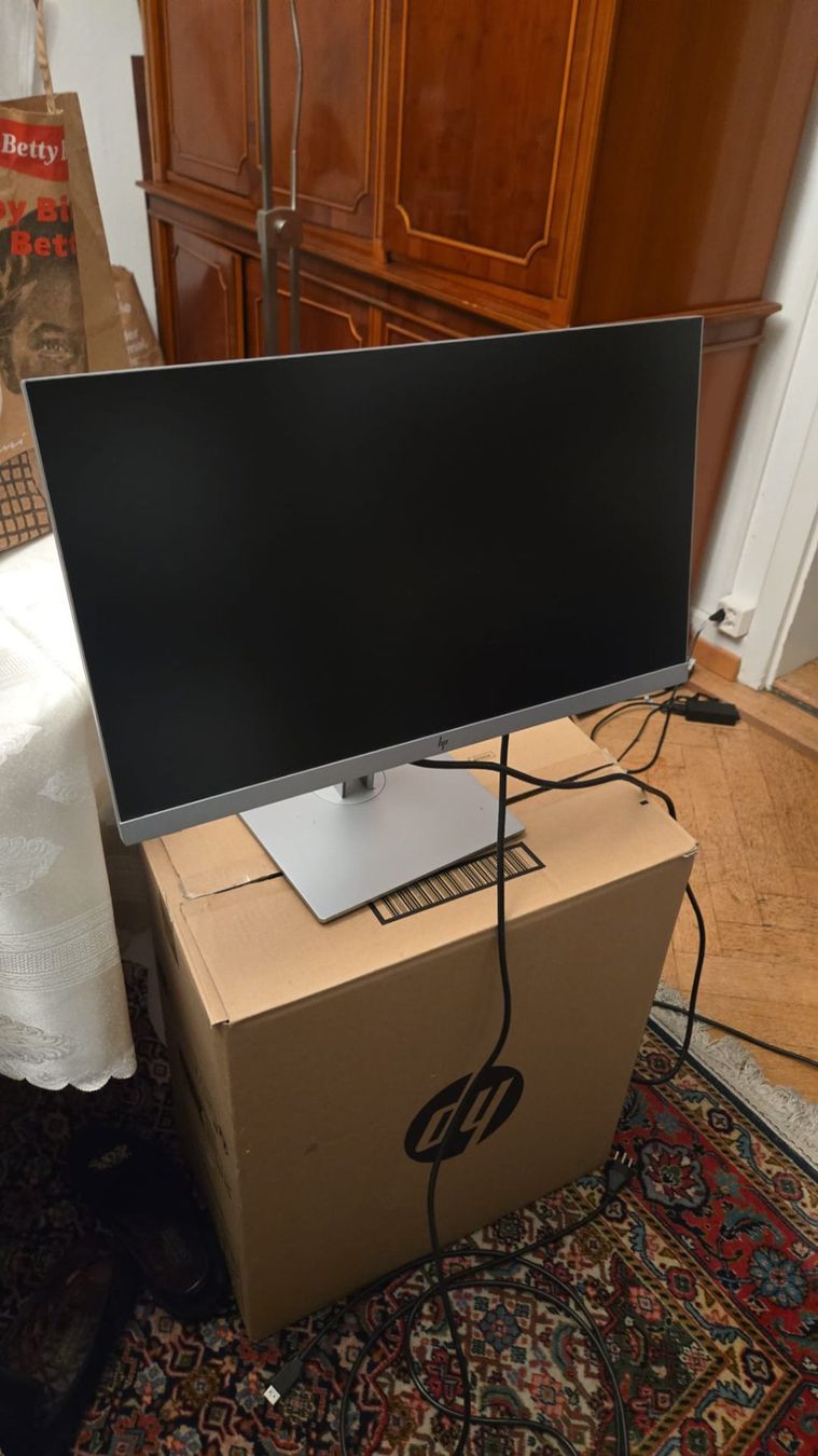 Hewlett Packard Ecrans: HP EliteDisplay E223 – D'occasion à Zürich par mistralissimo