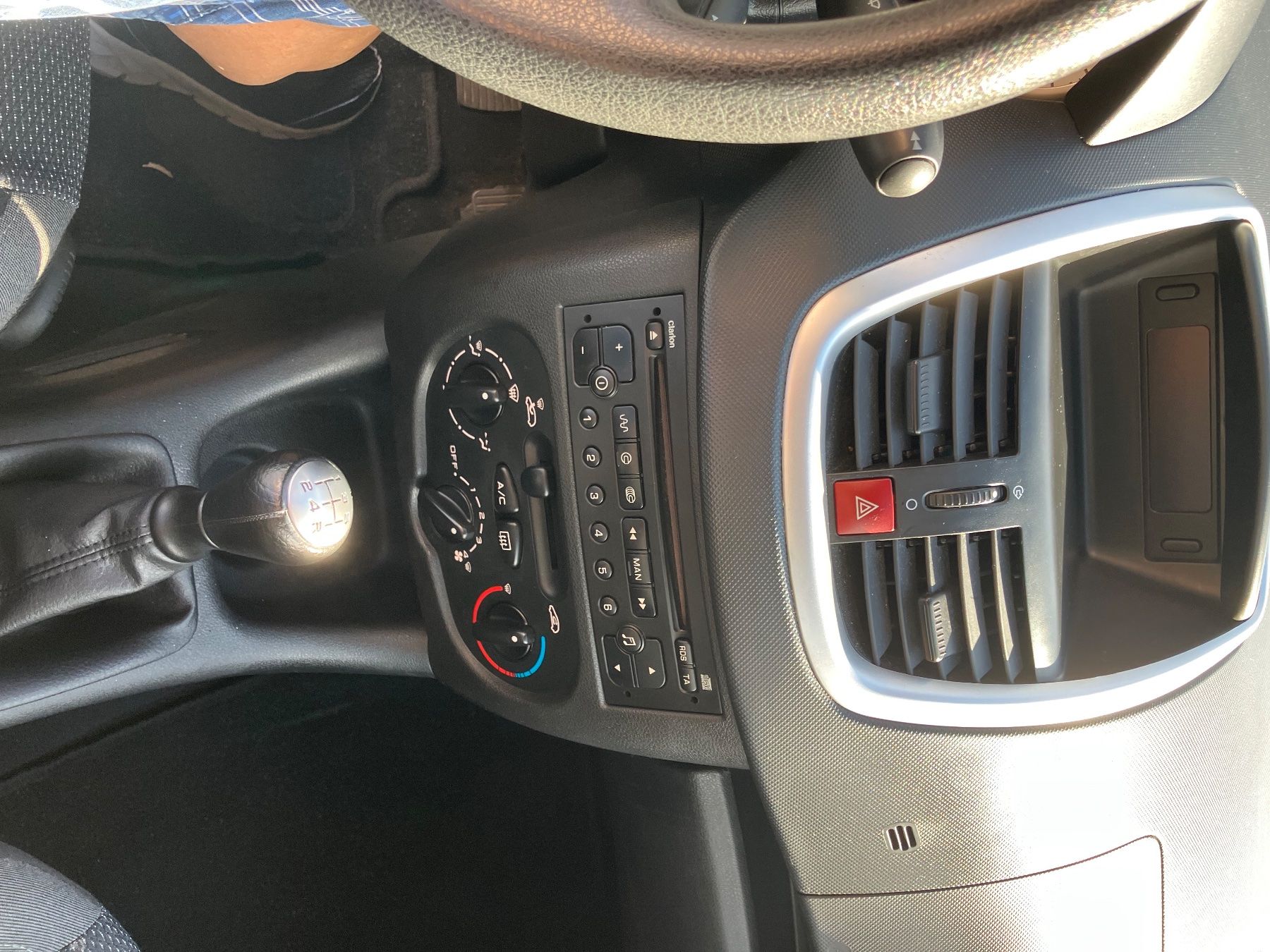 Peugeot Autos: Peugeot 206+ 1.4i – D'occasion à Düdingen par Rumo0 7