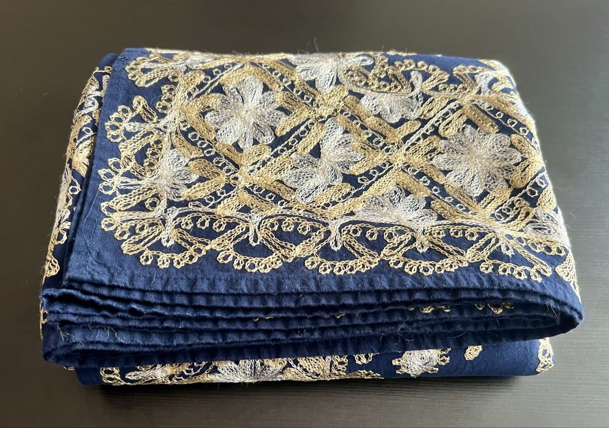 Sonstige Tischwäsche: Superbe Nappe Indienne Brodée Or Argent Style Oriental Boho  – Neu (gemäss Beschreibung) aus Genève von DELIRBEADS 8