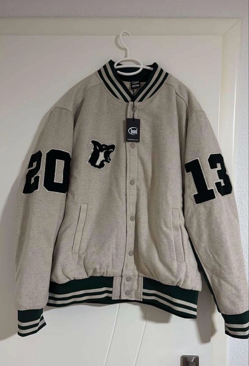 Giacche: loyal athletics college jacket beige & green – Nuovo e nell'imballaggio originale da Altwis venduto da ern.nez
