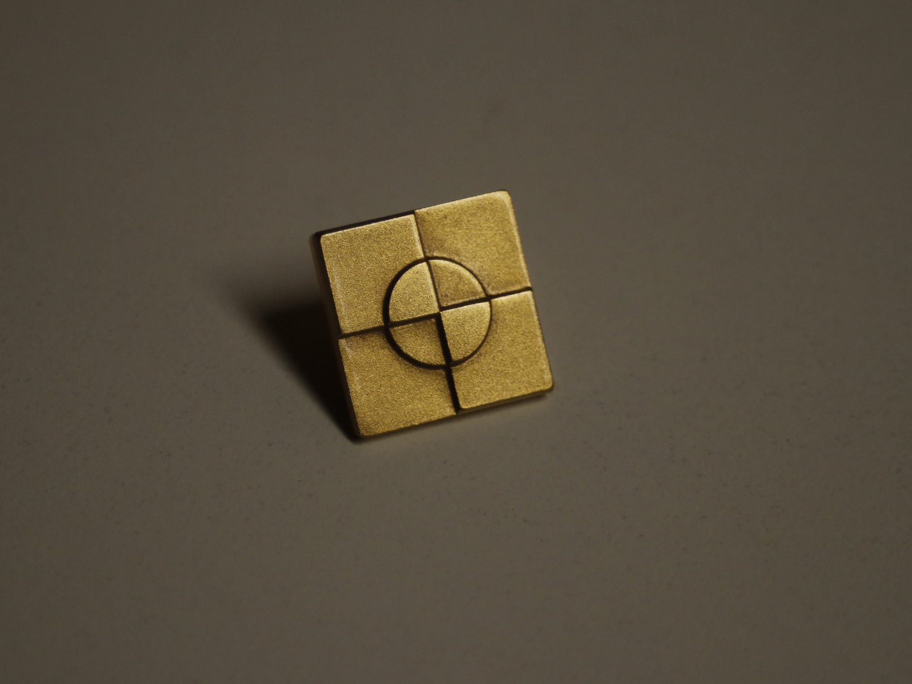 Placchette & Badge: Pin – Usato da Zofingen venduto da dodolino65
