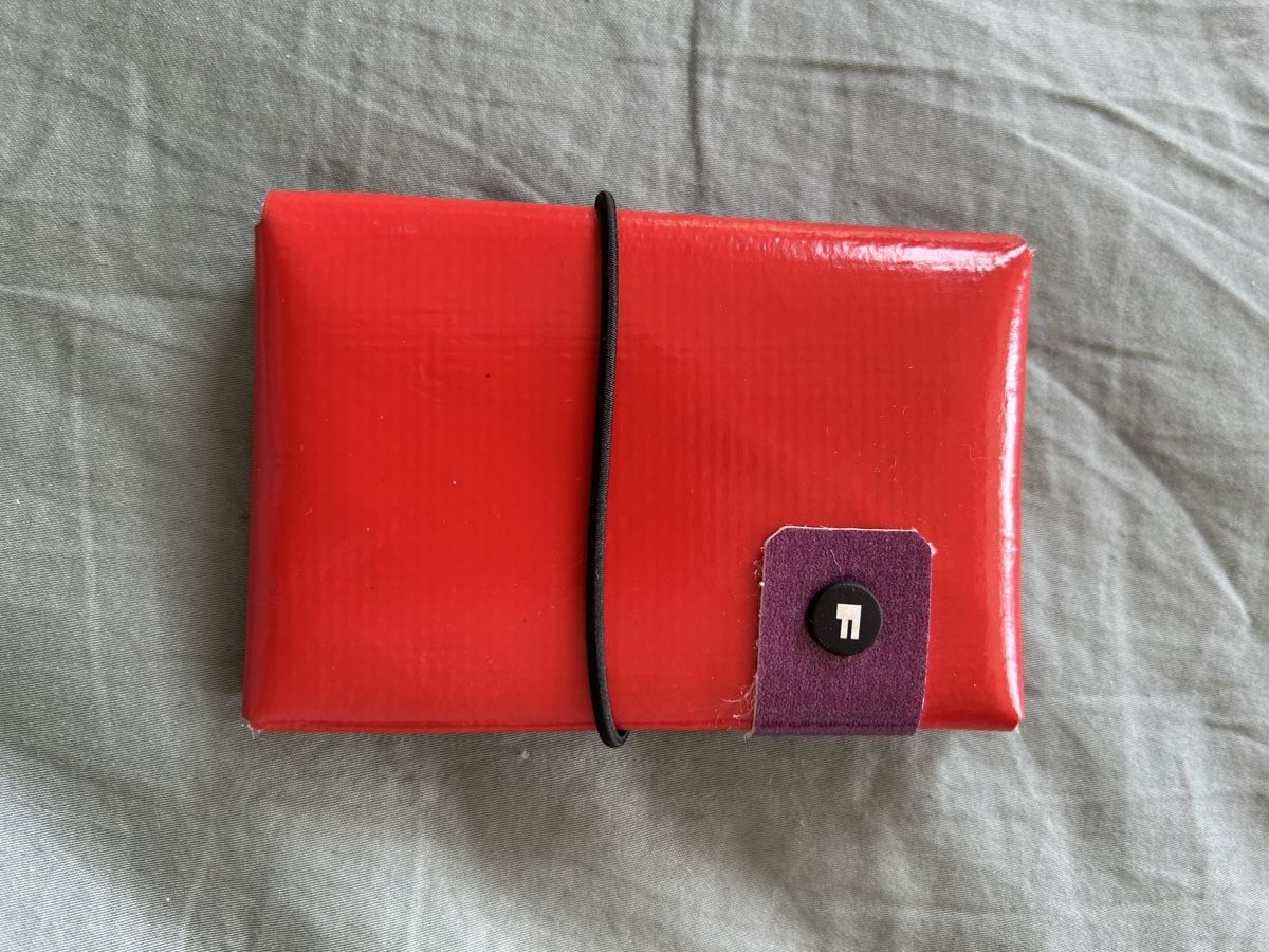 Freitag Altro in  Abbigliamento & Accessori: kartenetui freitag – Usato da Wohlen b. Bern venduto da Honeypie