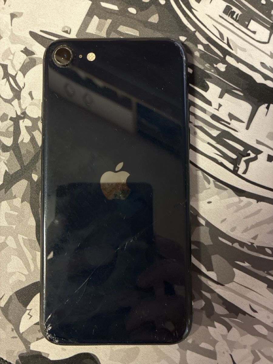 Apple Telefoni cellulari / Smartphones: iPhone SE Gen 3 - 128 GB Akku 87% – Usato da Brusio venduto da WhiteObsidian 1