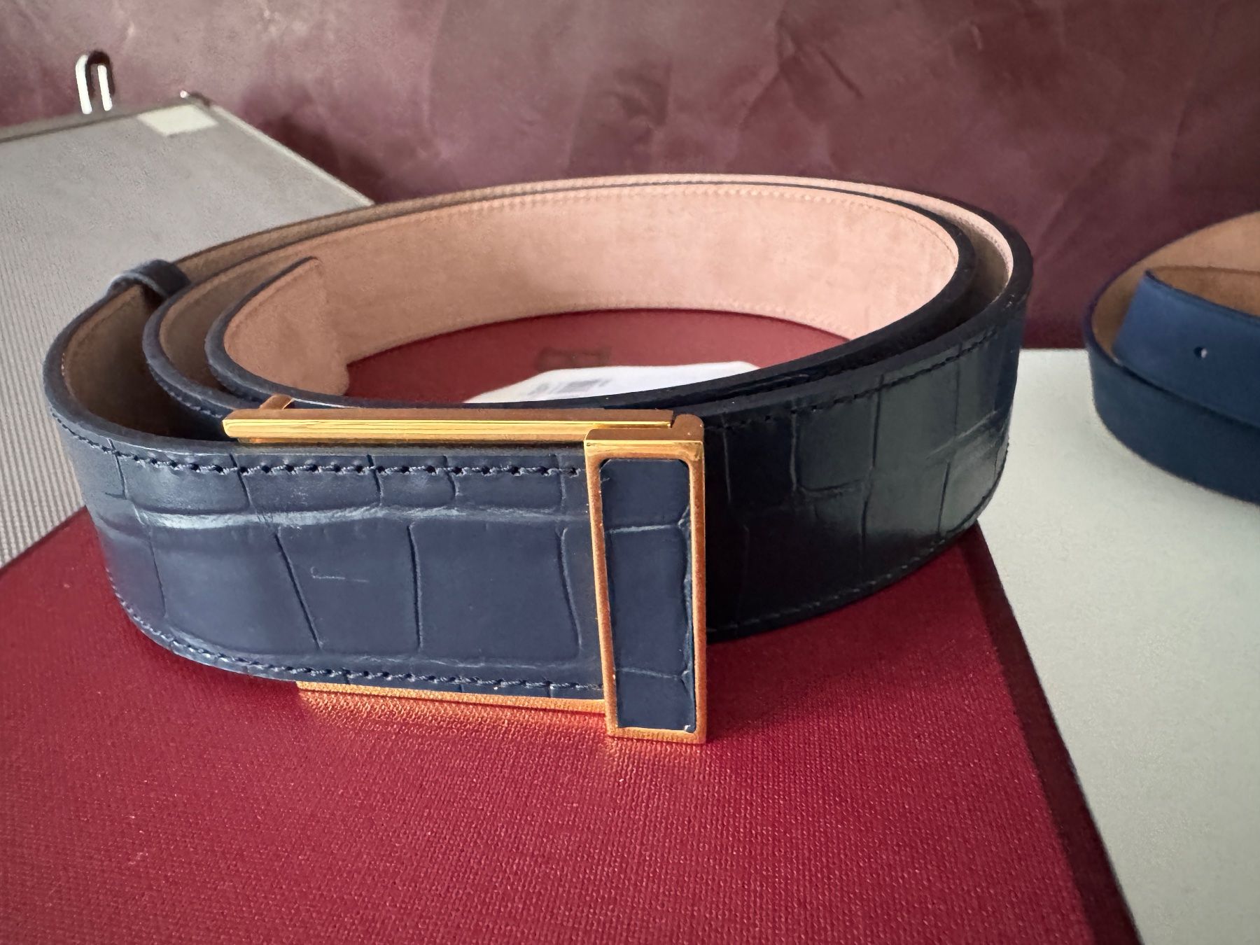 Bally Cinture: BALLY Strukturierter Outline Gürtel 105 – Nuovo e nell'imballaggio originale da Volketswil venduto da praxis12