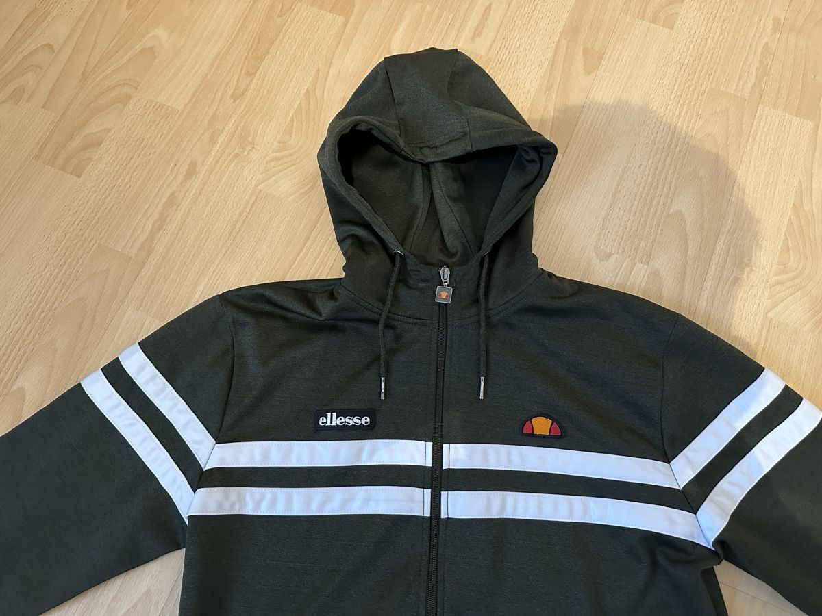 Maglioni & Felpe: Elesse Jacke/Pullover – Nuovo (secondo la descrizione) da Chur venduto da Sim7000 2