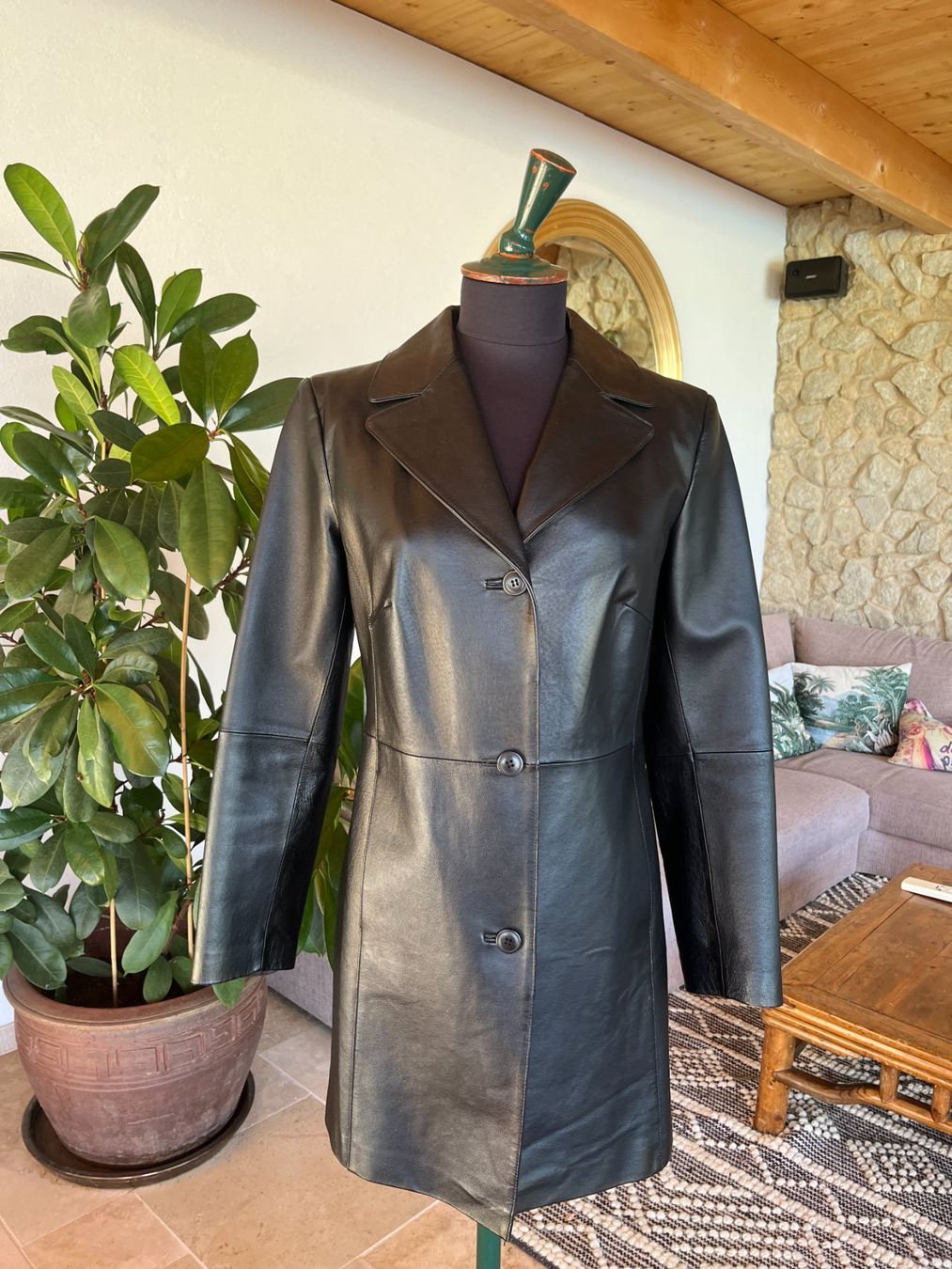 Cappotti: Manteau en cuir noir taille 36 – Usato da Seiry venduto da vanille08 4