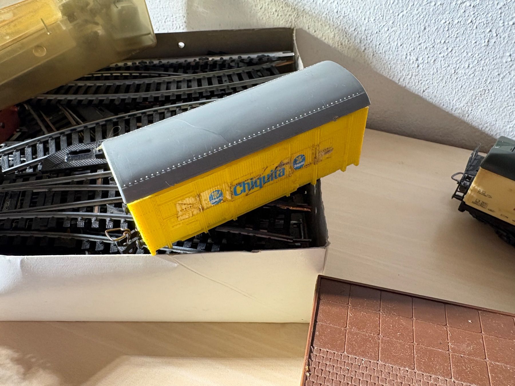 Lima Modellini di ferrovie: Modelleisenbahn LIMA – Usato da Diegten venduto da zippo411 4