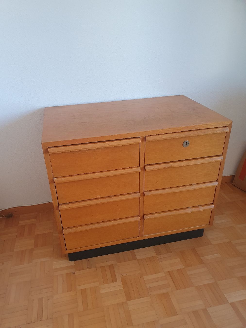 Cassettiere: Kommode – Usato da Luzern venduto da carmona.