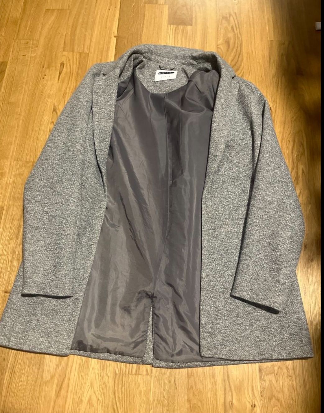Cappotti: Manteau gris Noisy May XS – Usato da Montreux venduto da canori
