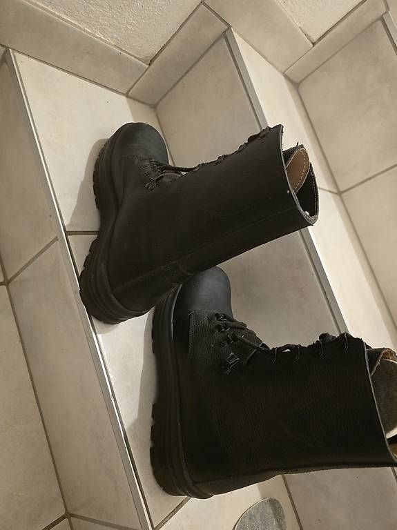 Scarpe da uomo: Kampfstiefel 90 – Usato da Finsterhennen venduto da sim_6v75